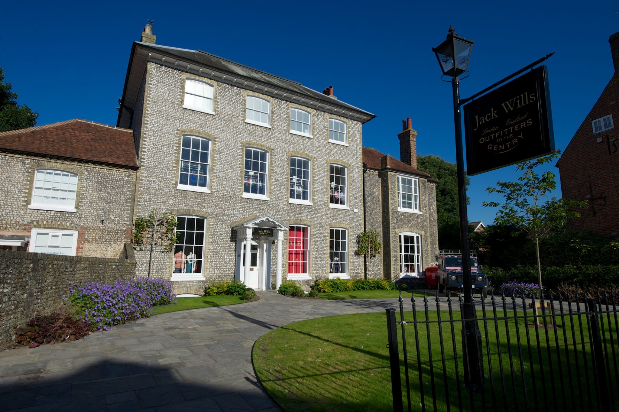MH Architects LTD — architectural project photograph 2 from the business website